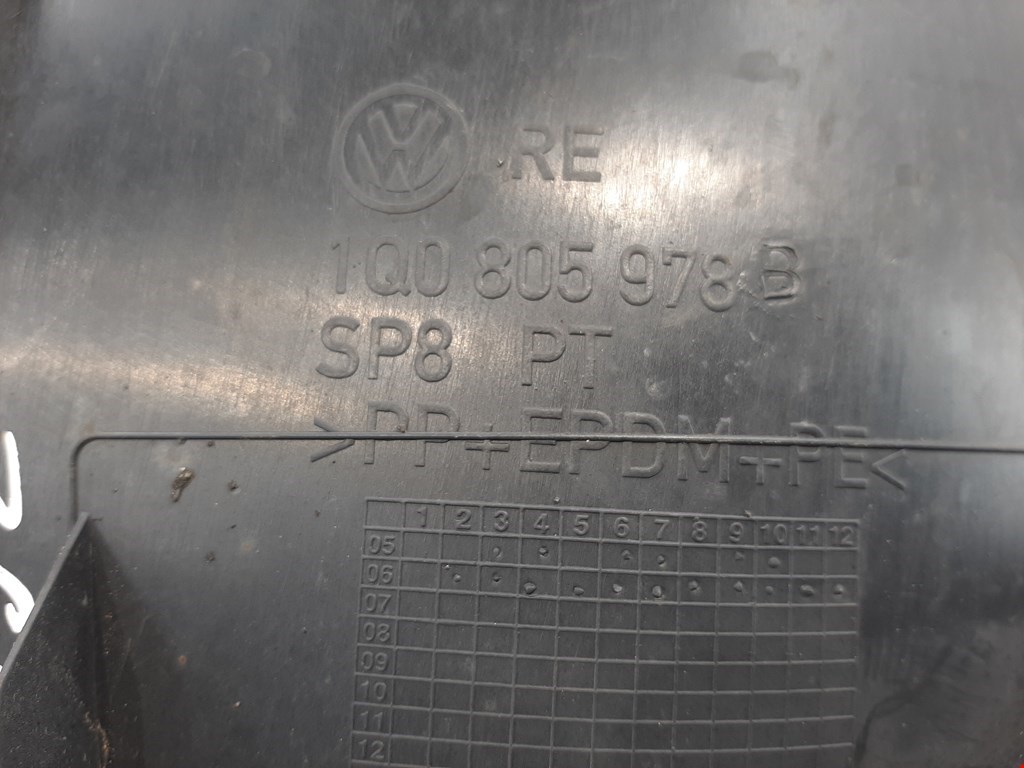 Локер (подкрылок) передний правый VOLKSWAGEN Eos 2006-2015