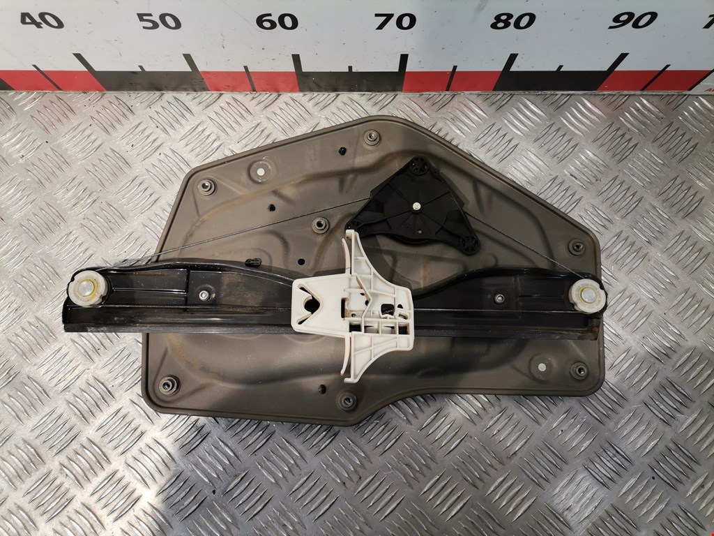 Стеклоподъемник задний правый SKODA Superb 2008-2015