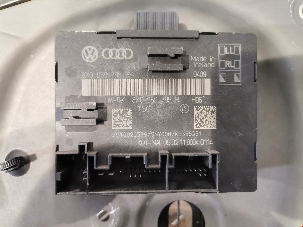 Стеклоподъемник задний правый SKODA Superb 2008-2015