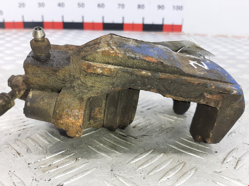 Суппорт передний правый SEAT Leon 1999-2005