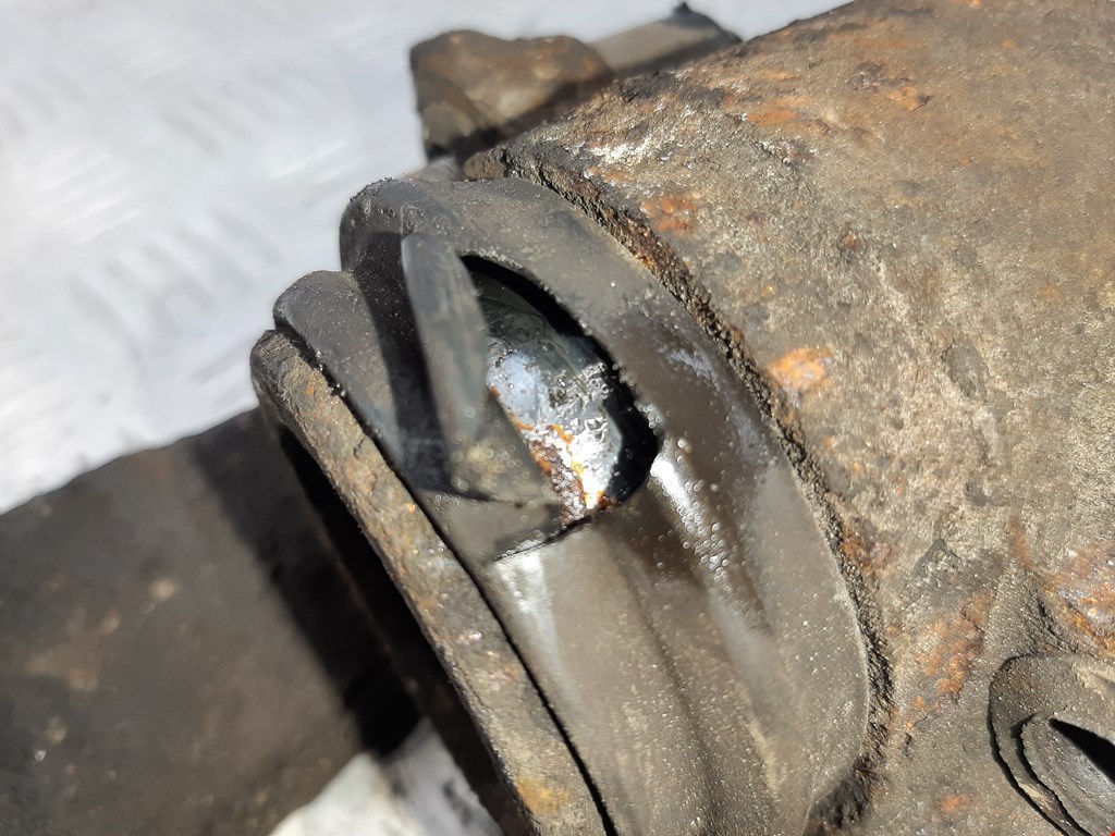 Суппорт передний правый SEAT Leon 1999-2005