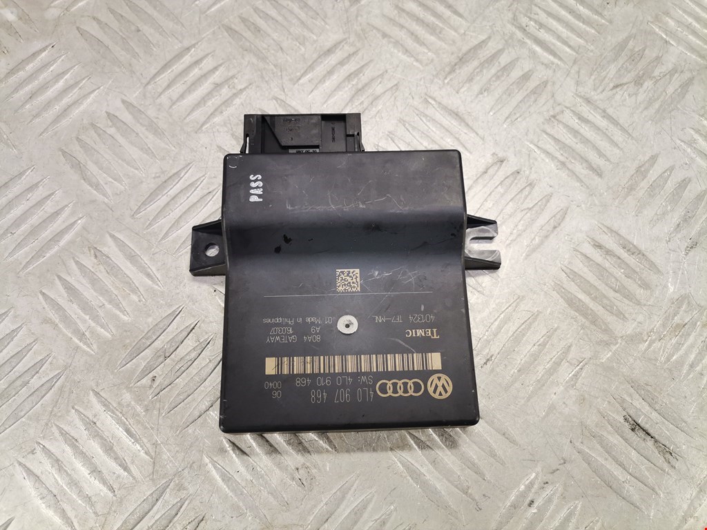 Блок комфорта AUDI A8 D3 2003-2010