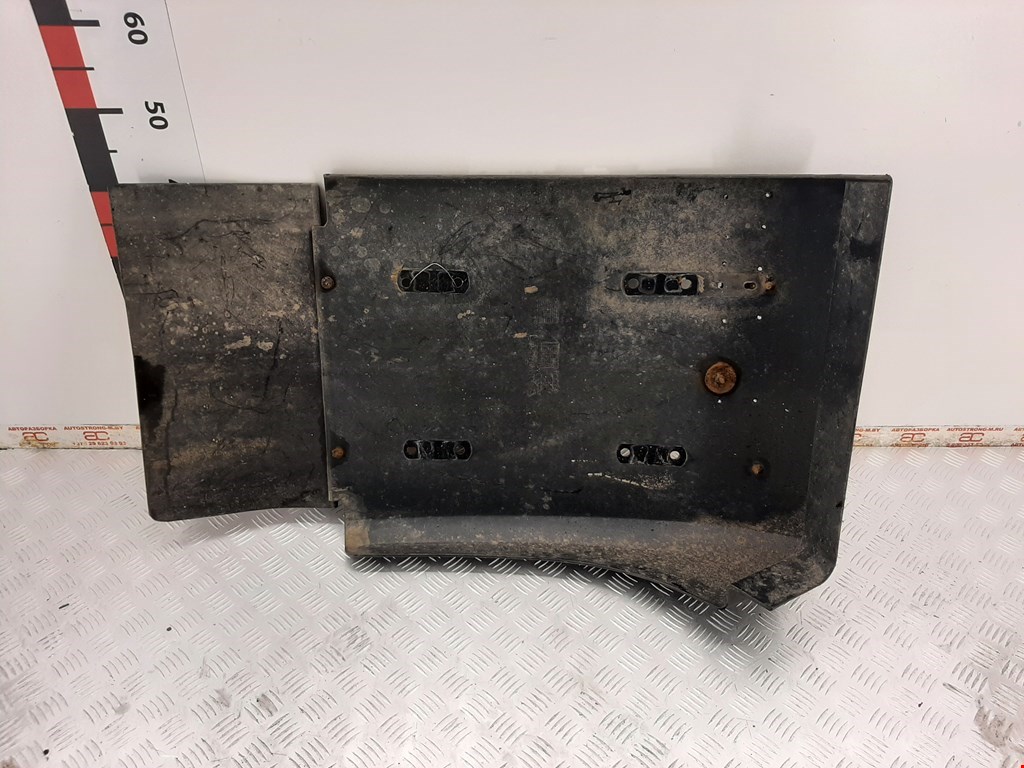 Локер (подкрылок) передний левый MAN L 2000 / LE 1994-2005