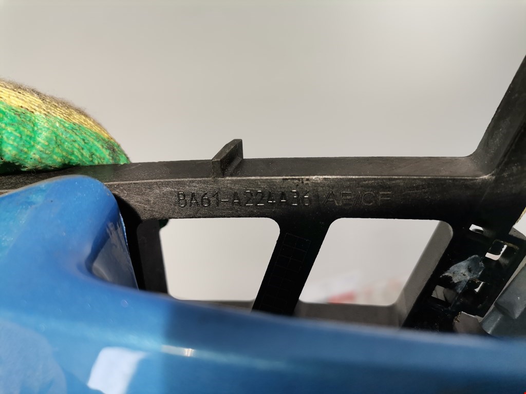 Ручка двери задней наружная правая FORD Fiesta 2008-2012