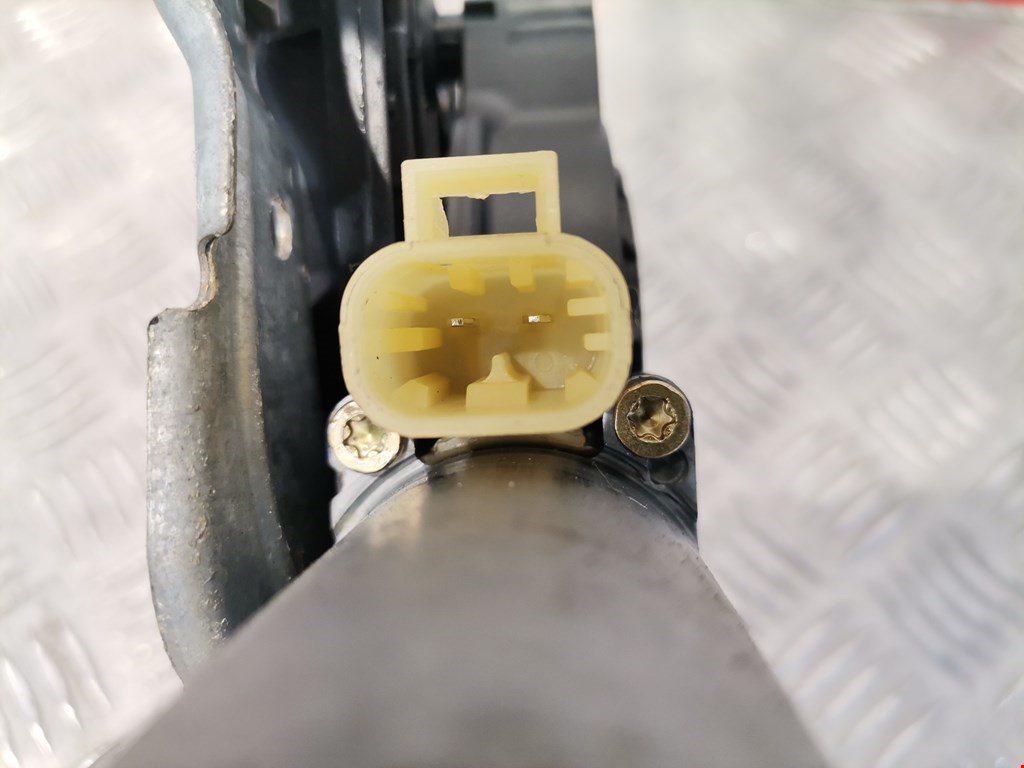 Стеклоподъемник задний левый CHEVROLET TrailBlazer 2001-2008