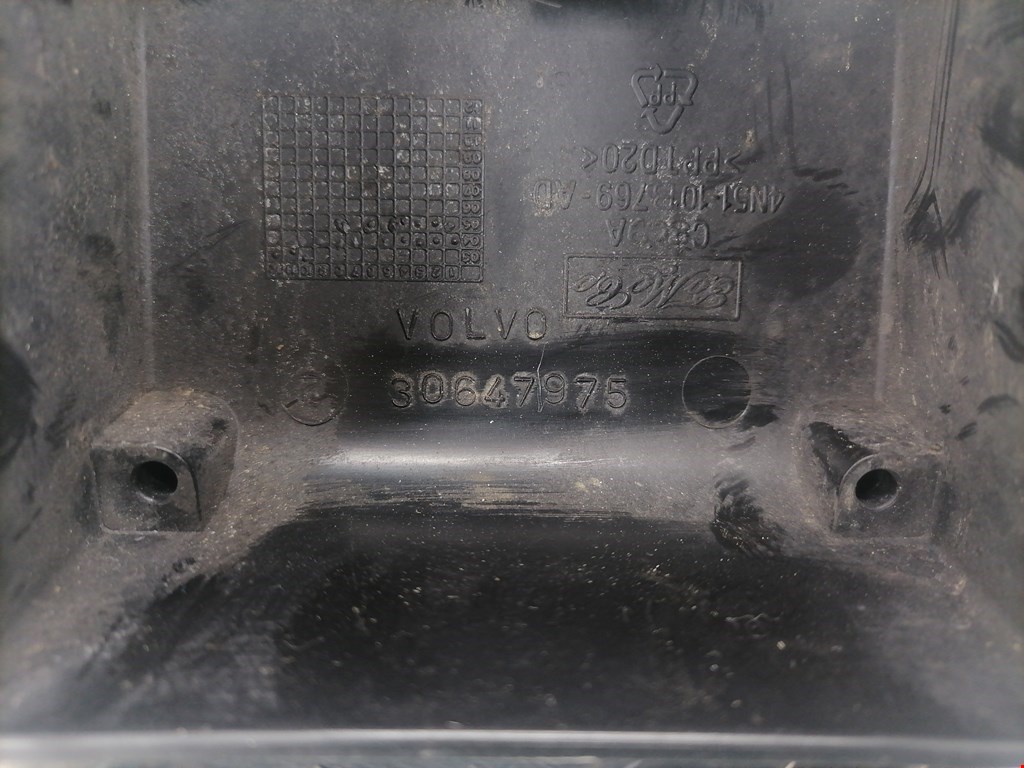 Воздухозаборник (наружный) VOLVO V50 I 2004-2012