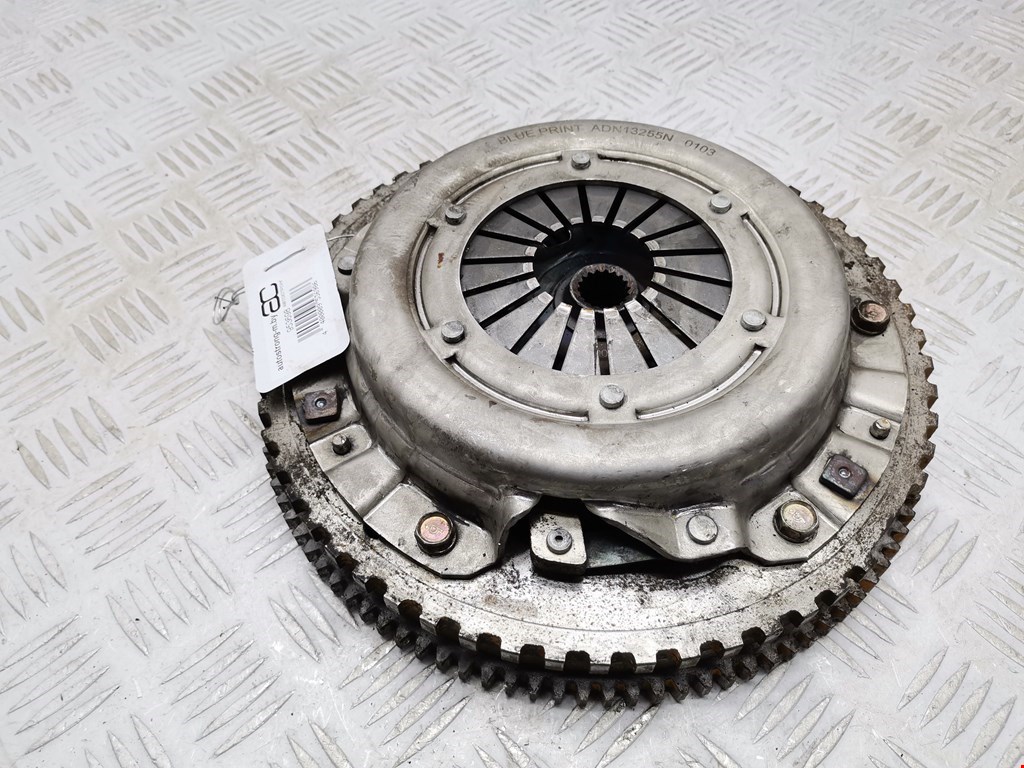 Маховик (демпфер сцепления) NISSAN Micra K11 1992-2002