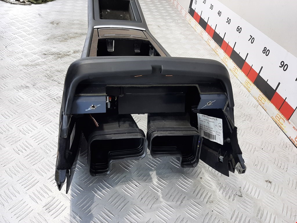 Консоль AUDI A8 D3 2003-2010