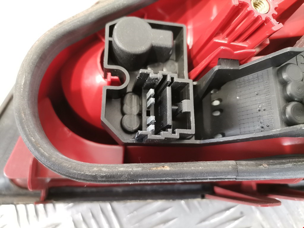 Фонарь задний внутренний левый RENAULT Vel Satis 2002-2009