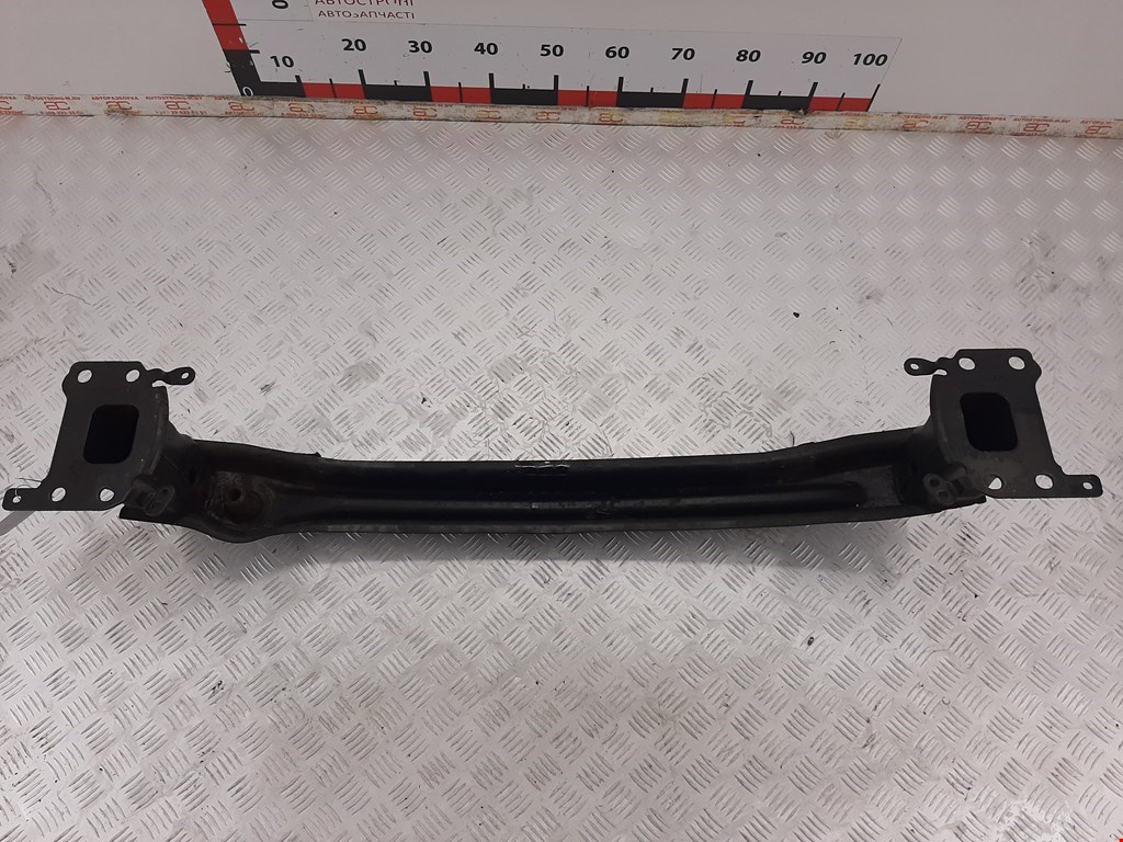 Усилитель переднего бампера (передний) SEAT Altea 2004-2015