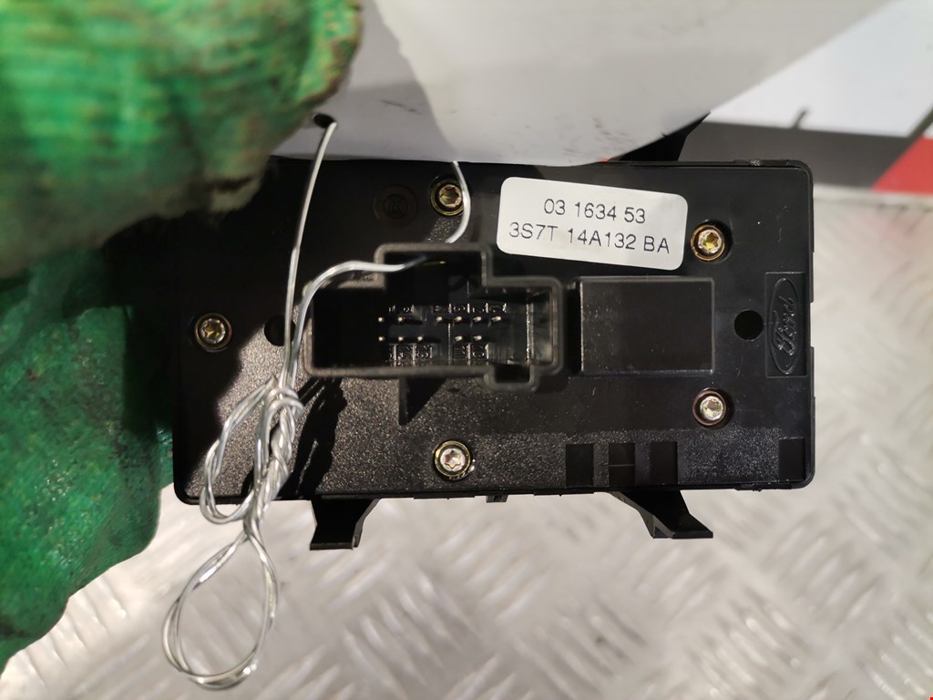 Блок управления стеклоподъемниками FORD Mondeo III 2000-2007