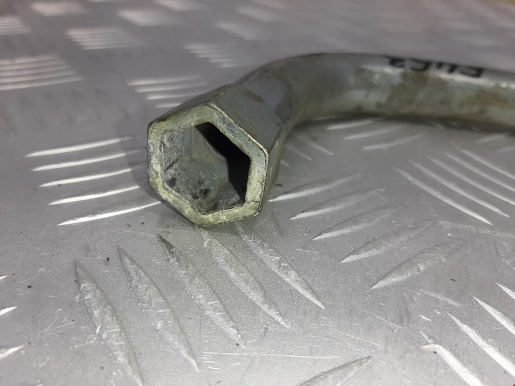 Ключ балонный FIAT Idea 2003-2016