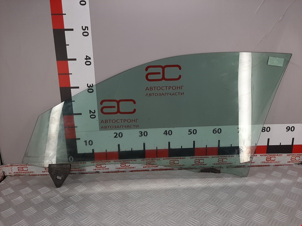 Стекло двери переднее правое AUDI A4 B6 2001-2005