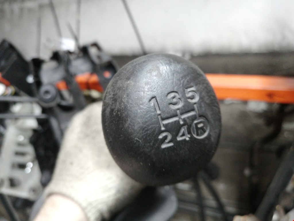 Кулиса (селектор) АКПП/МКПП в салоне TOYOTA Aygo AB10 2005-2014