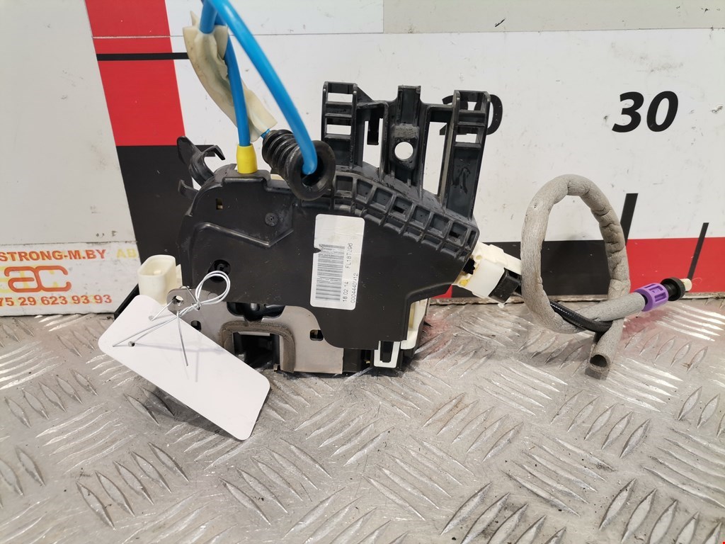 Замок двери передней левой MERCEDES-BENZ B-Class W246 2011-2018