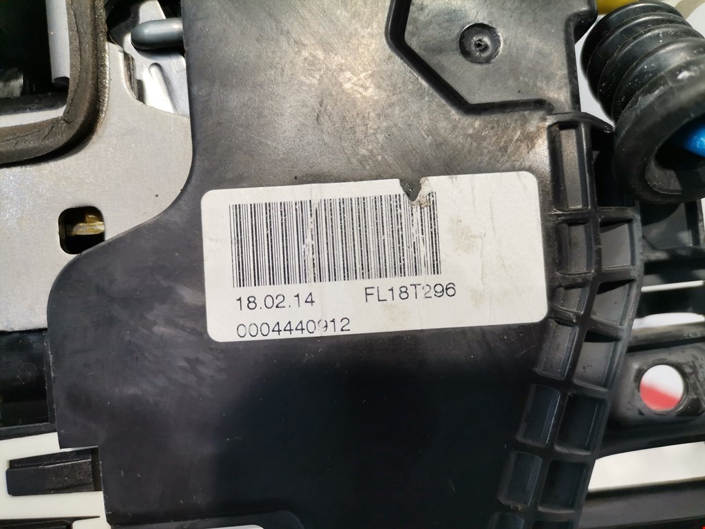 Замок двери передней левой MERCEDES-BENZ B-Class W246 2011-2018