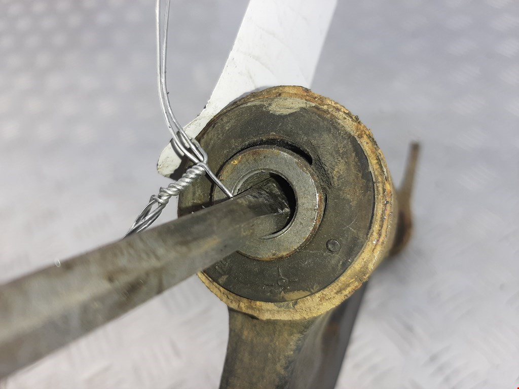 Рычаг передний левый PEUGEOT Partner 1996-2009