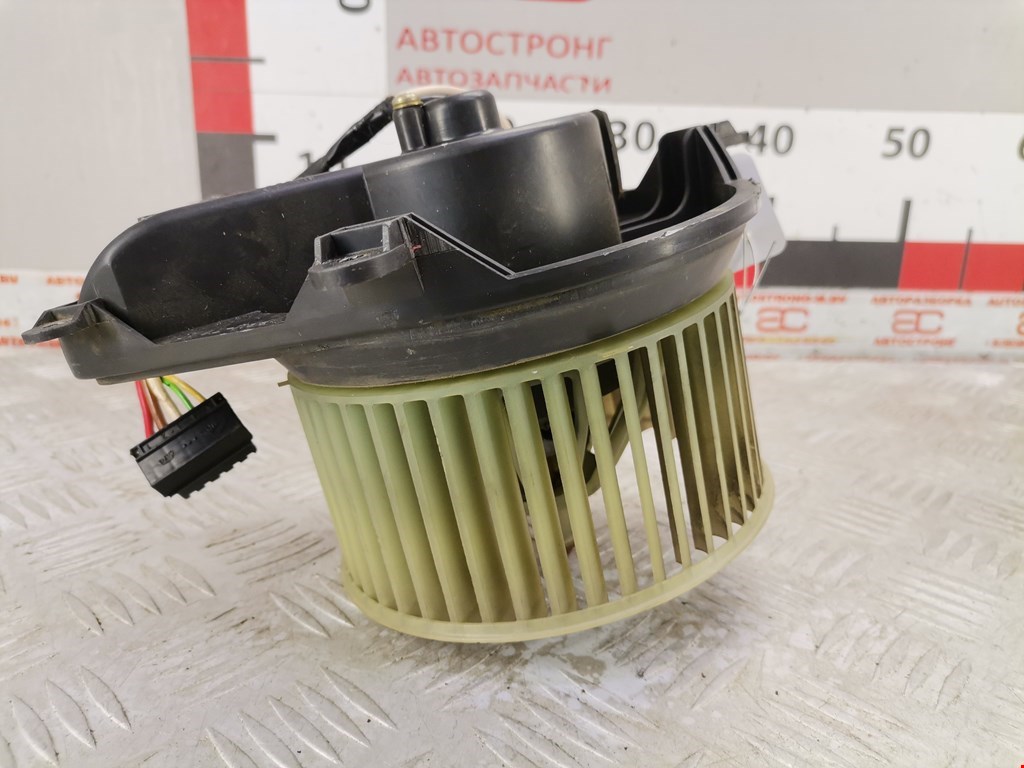 Моторчик (мотор) отопителя салона CITROEN Xantia 1993-2002