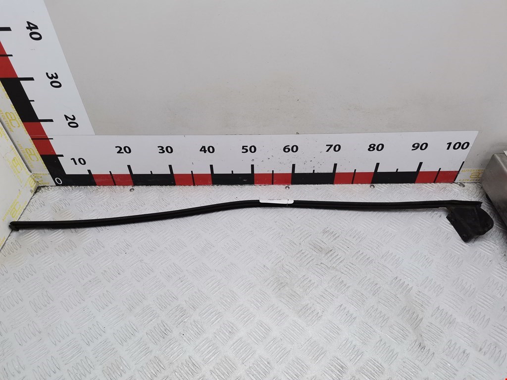 Уплотнитель (внутри) SEAT Altea 2004-2015