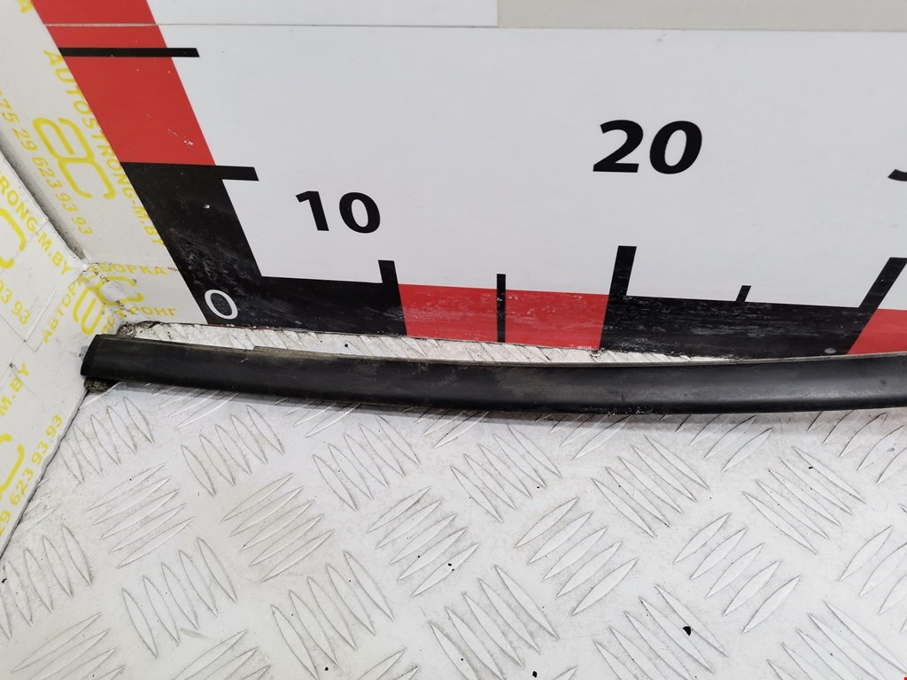 Уплотнитель (внутри) SEAT Altea 2004-2015