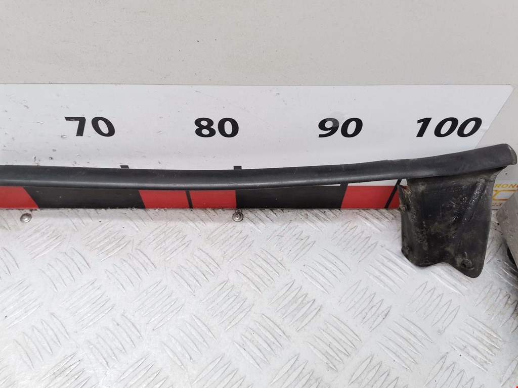 Уплотнитель (внутри) SEAT Altea 2004-2015