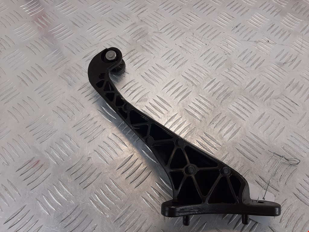 Ролик двери сдвижной (левый/правый средний верхний/нижний) PEUGEOT Partner 2008-2018