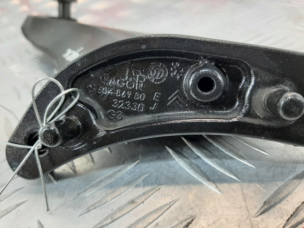 Ролик двери сдвижной (левый/правый средний верхний/нижний) PEUGEOT Partner 2008-2018