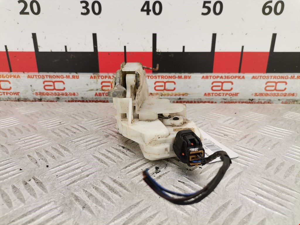 Замок двери передней правой MITSUBISHI L200 K6,K7 1996-2006