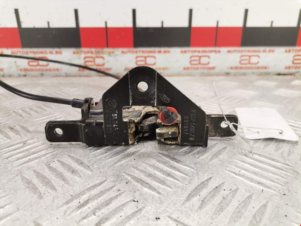 Замок багажника (крышки двери) BMW X5 E53 1999-2006