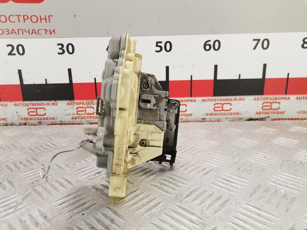 Замок двери задней левой VOLKSWAGEN Passat B6 2005-2011