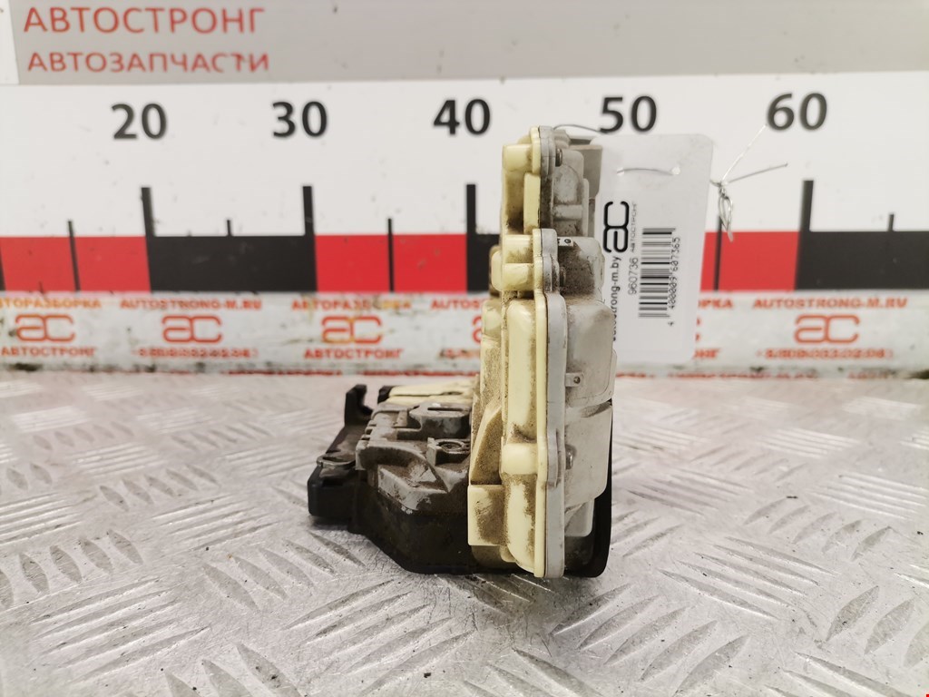 Замок двери задней левой VOLKSWAGEN Passat B6 2005-2011