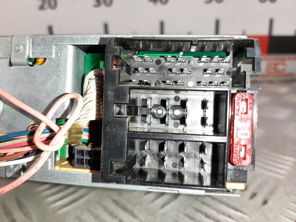 Магнитола MITSUBISHI L200 K6,K7 1996-2006