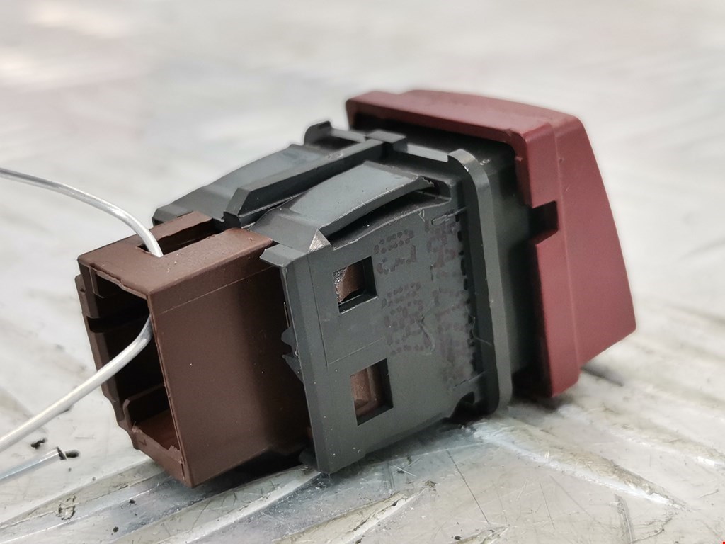 Кнопка аварийной сигнализации (аварийки) PEUGEOT 207 2006-2015