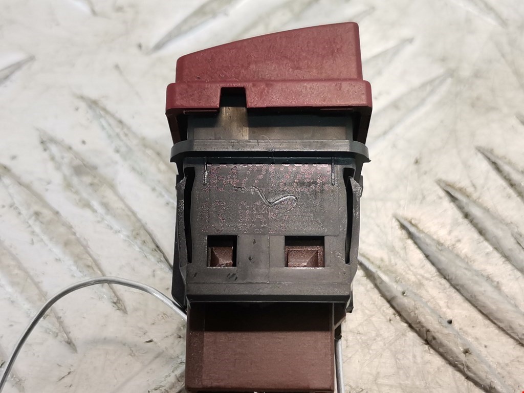 Кнопка аварийной сигнализации (аварийки) PEUGEOT 207 2006-2015