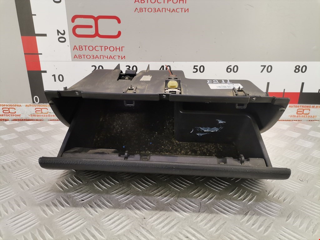 Бардачок CITROEN Xantia 1993-2002