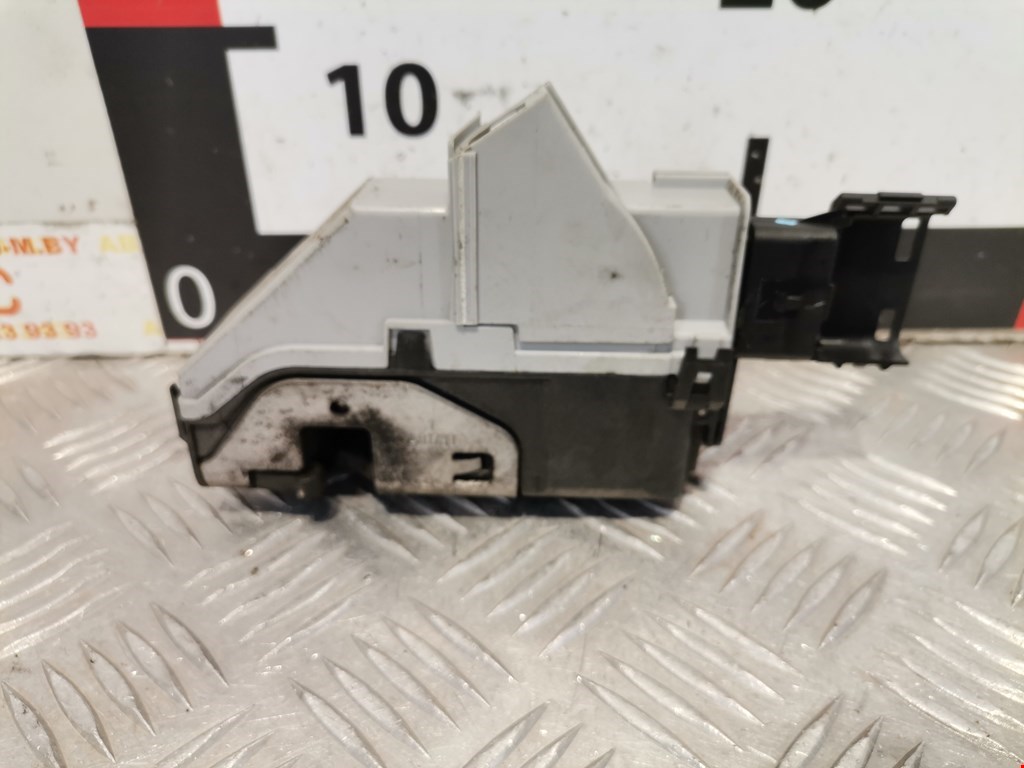 Замок двери сдвижной PEUGEOT Partner 2008-2018