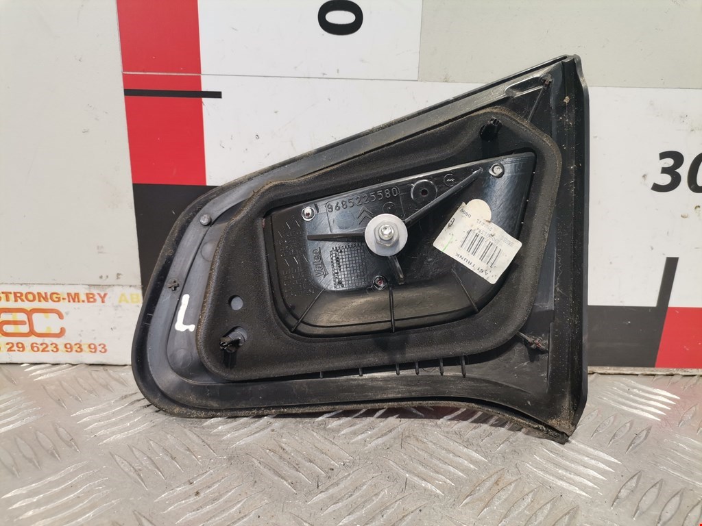 Фонарь задний внутренний левый CITROEN C3 2009-2016