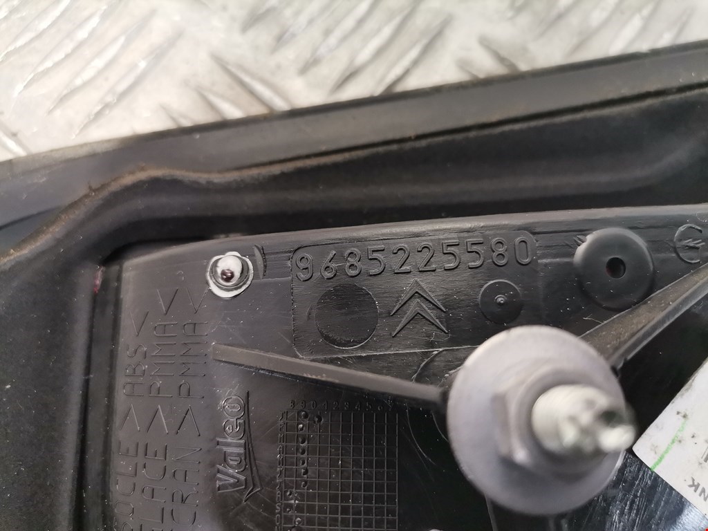 Фонарь задний внутренний левый CITROEN C3 2009-2016