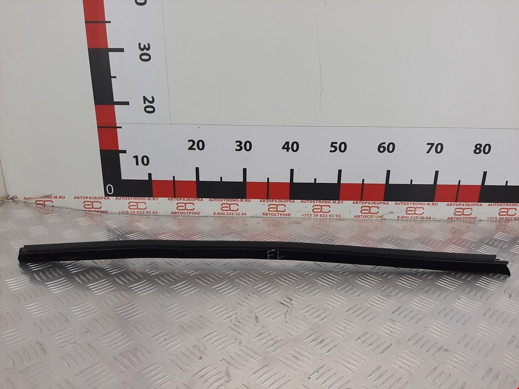 Уплотнитель (внутри) VOLKSWAGEN Passat B5 1997-2005