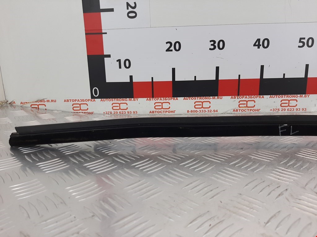 Уплотнитель (внутри) VOLKSWAGEN Passat B5 1997-2005