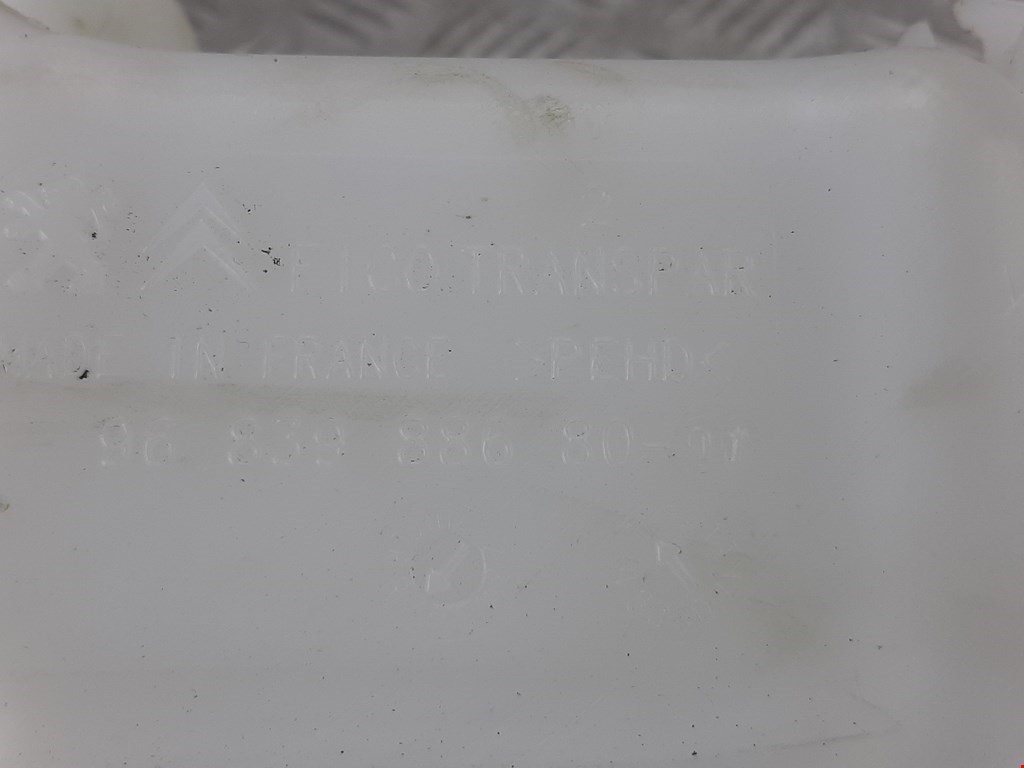 Бачок омывателя CITROEN DS3 2009-2015