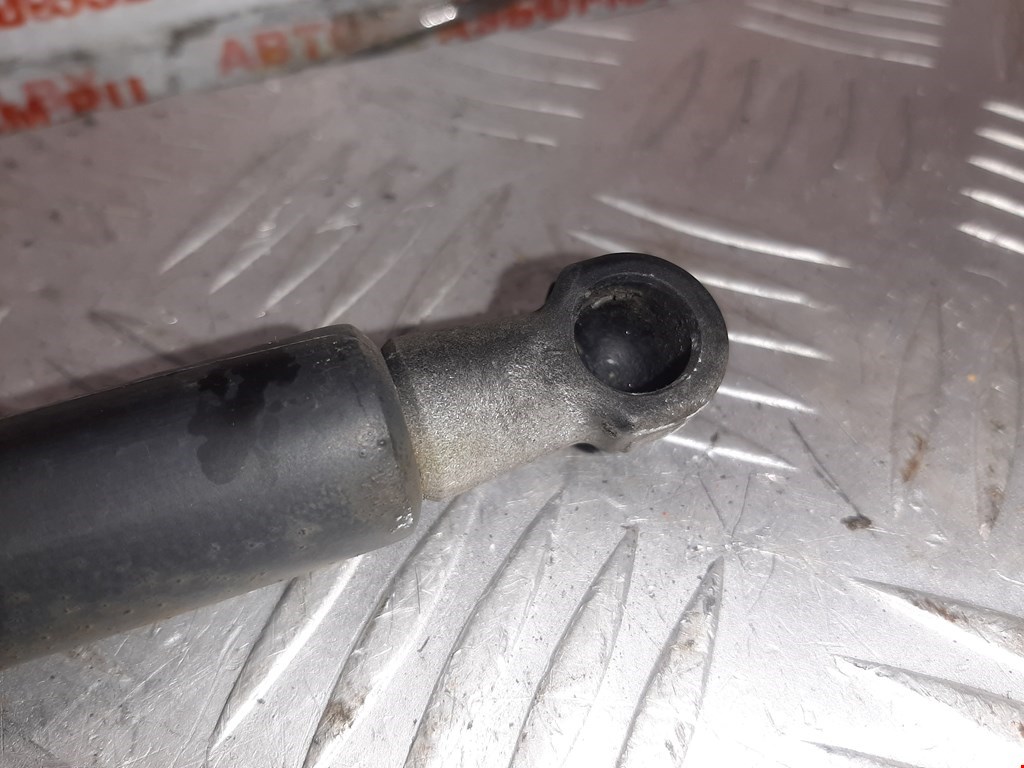 Амортизатор крышки (двери) багажника HONDA Civic 4D 2006-2016