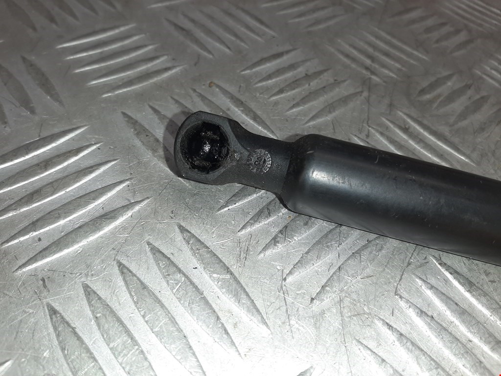 Амортизатор крышки (двери) багажника CITROEN DS3 2009-2015