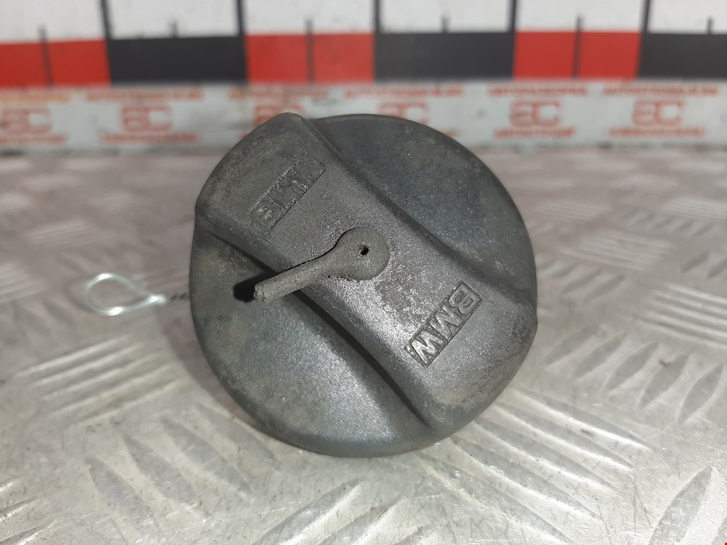 Крышка топливного бака BMW 1er E81\E87 2004-2011