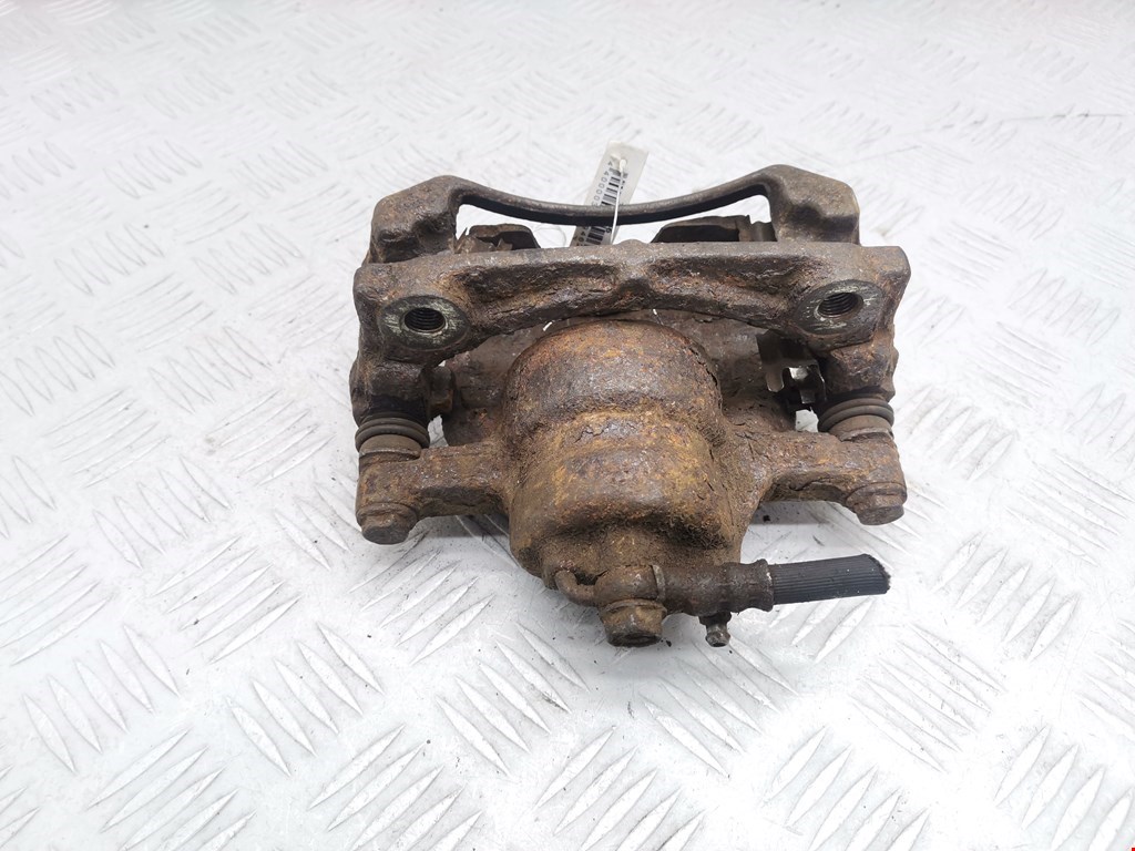 Суппорт передний левый TOYOTA Aygo AB10 2005-2014