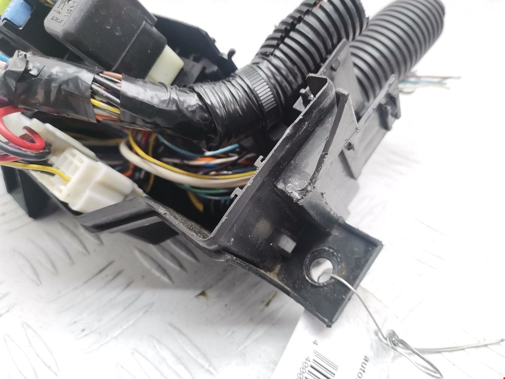 Датчик уровня в бачок омывателя NISSAN Pathfinder R51M 2004-2014