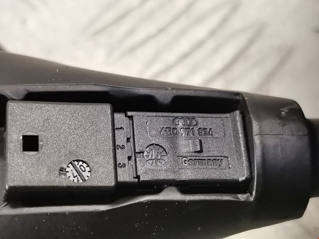 Зеркало заднего вида салонное VOLKSWAGEN Jetta V 2005-2011