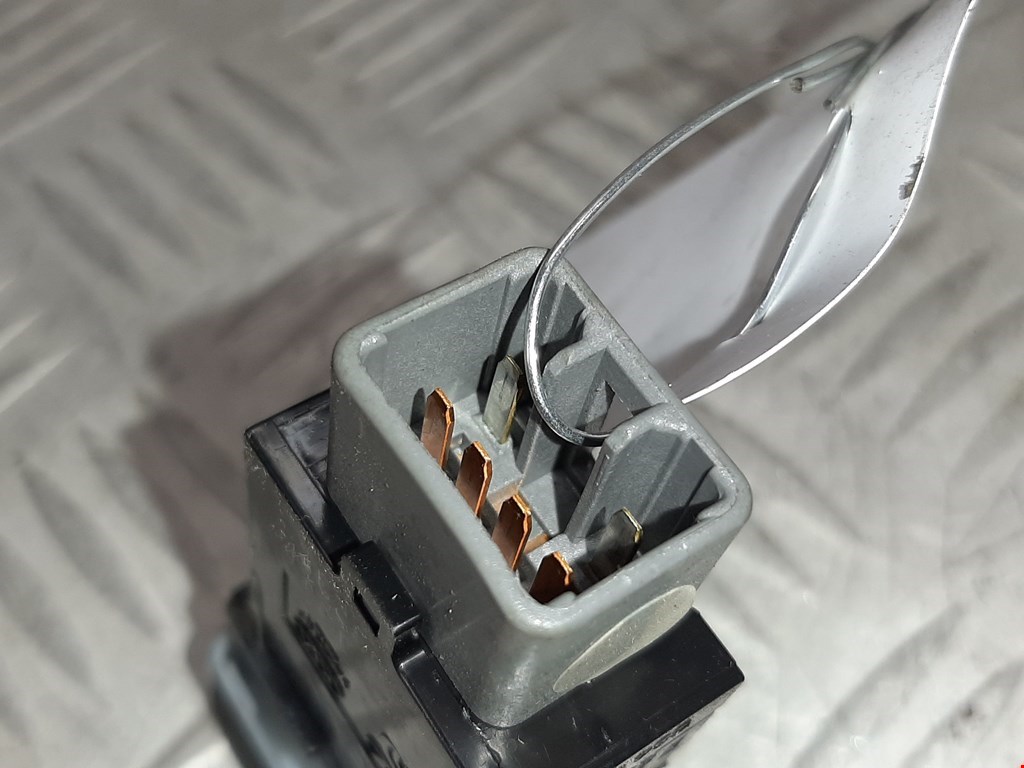 Переключатель стеклоочистителя HYUNDAI Tucson l 2004-2010