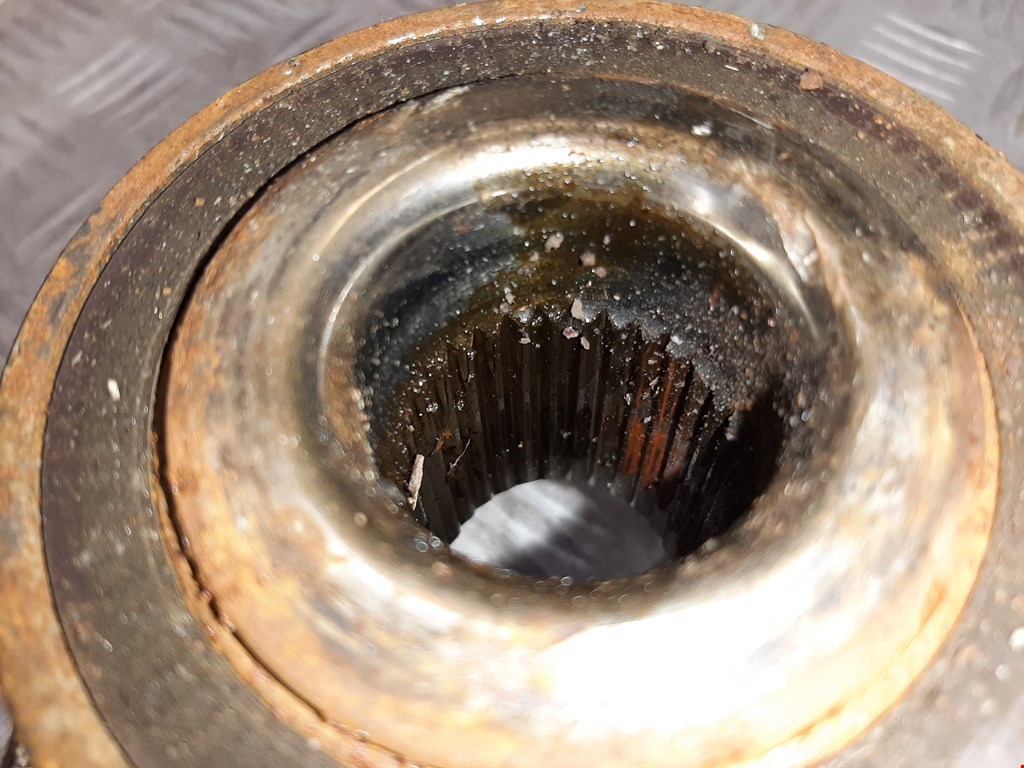 Ступица передняя правая OPEL Zafira C 2012-2019