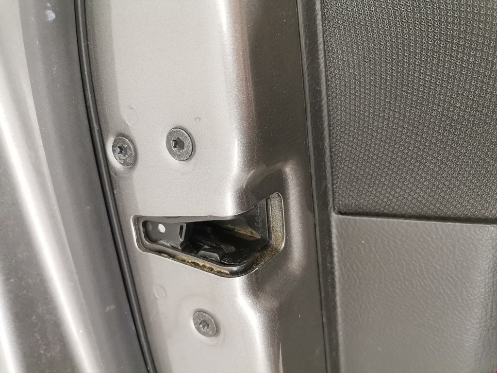 Дверь передняя левая LAND ROVER Freelander II 2006-2014